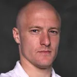 D. Komarovski