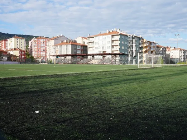 Bozok Stadı Sentetik Dış Saha Estádio