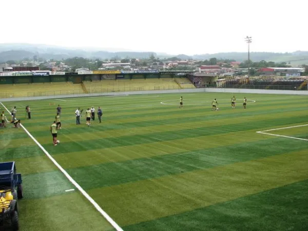 Estadio Carlos Ugalde Álvarez Estádio