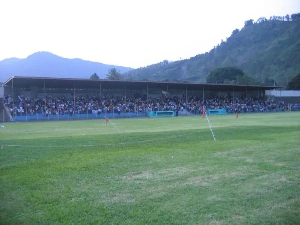 Estadio Guillermo Slowing Estádio
