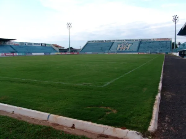 Estádio Municipal Bento de Abreu Sampaio Vidal Estádio
