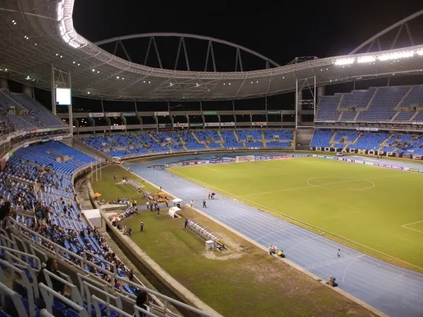 Estádio Nilton Santos Estádio