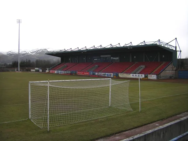 Forthbank Stadium Estádio