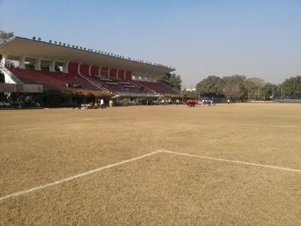 Garhi Shahu's Railway Stadium Estádio