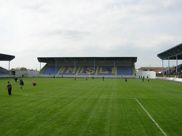 Heyd?r ?liyev adina s?h?r stadionu