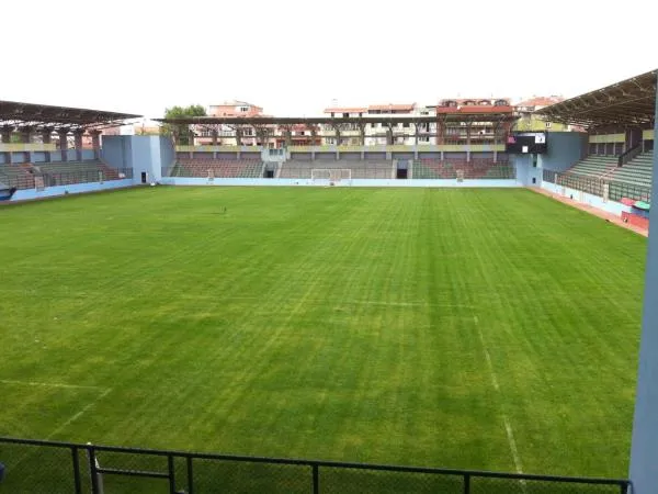 Maltepe Hasan Polat Stadı Estádio