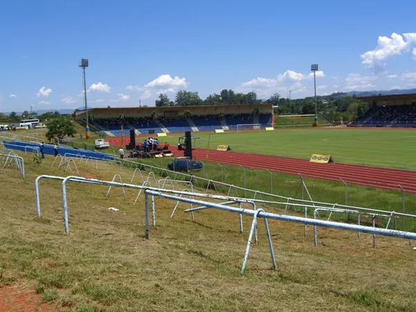 Somhlolo National Stadium Estádio