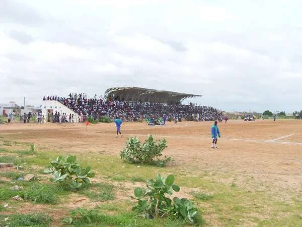 Stade Caroline Faye Estádio