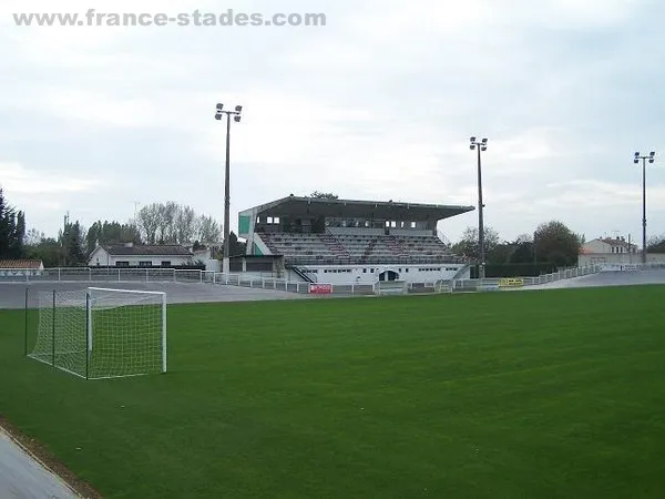 Stade Jean de Mouzon Estádio