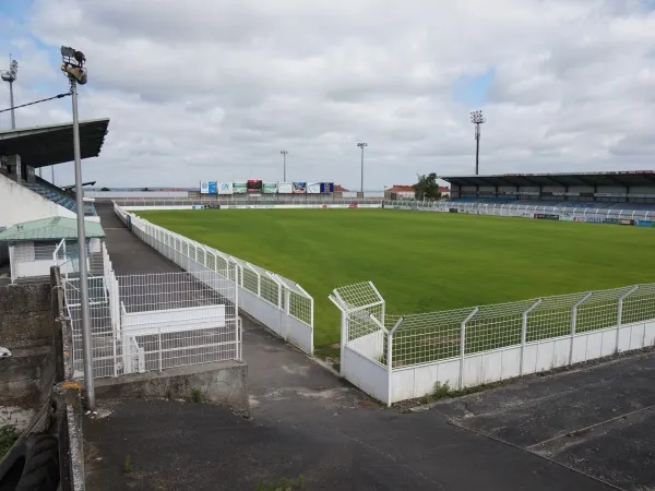 Stade Lebon Estádio