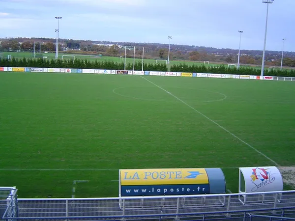 Stade Louis Villemer Estádio