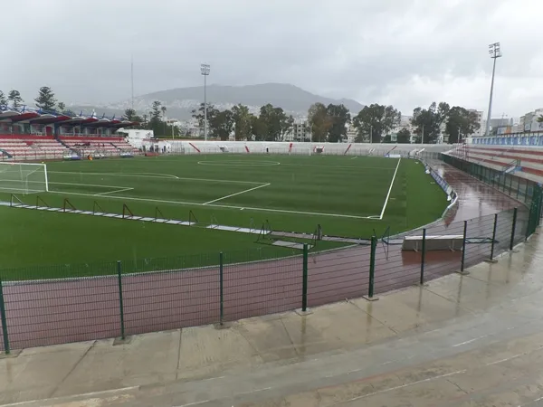 Stade Saniat Rmel Estádio