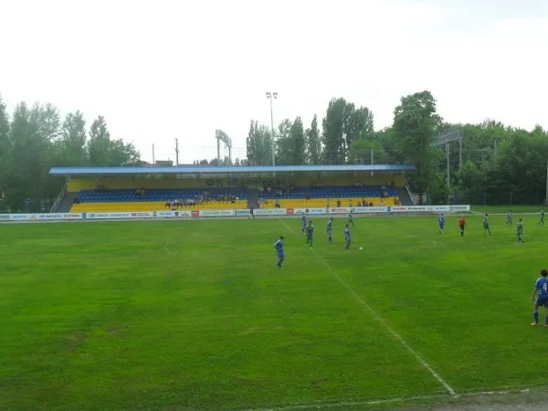 Stadion Mashynobudivnyk Estádio