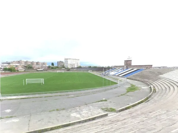 Stadion Nairi Estádio