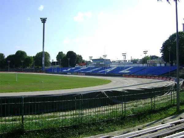 Stadion Stal Estádio