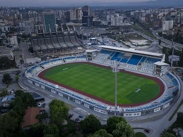 Stadiumi Fadil Vokrri Estádio