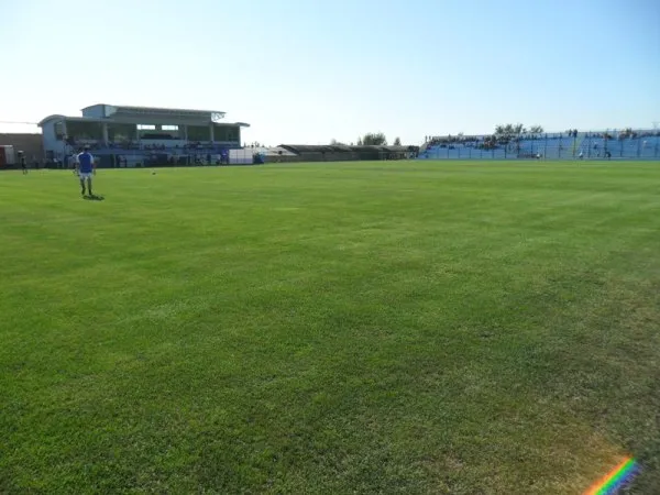 Stadiumi Laçi Estádio