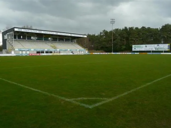Staf Janssensstadion Estádio