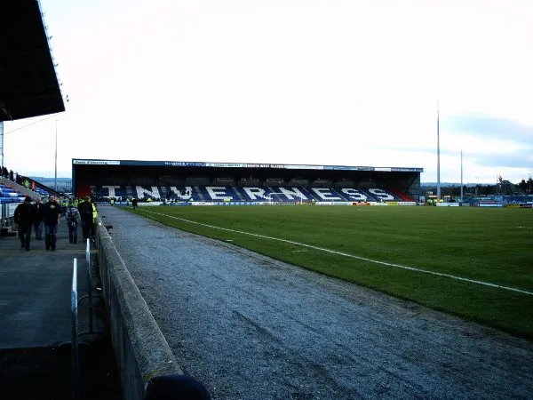 Tulloch Caledonian Stadium Estádio